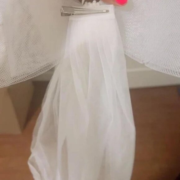 Wedding veil with bow 💕💕🩷 - Picture 6 of 7